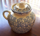 120504_harker_pottery_collecting_cameoware_selling_scrap_gold_silver_buyers_market001026.jpg